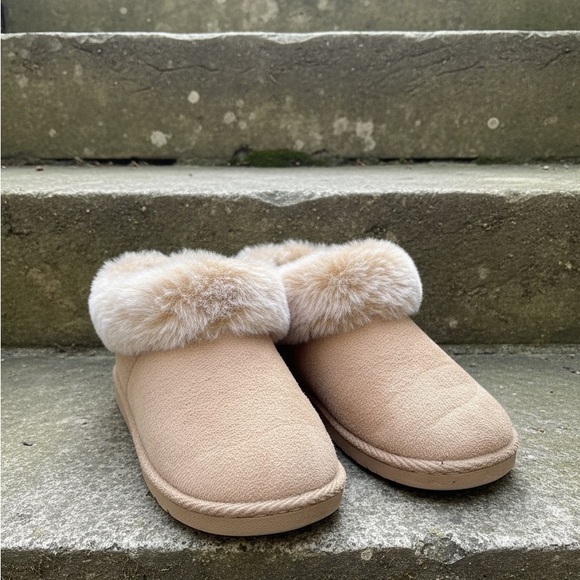 First Steps Cozy Tan Kids booties - Picture 2 of 7